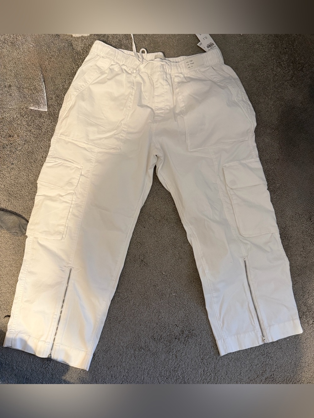 NWT Abercrombie & Fitch High Rise Baggy Cargo Pants White | Large Short